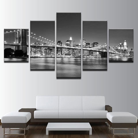 Image of Brooklyn Bridge at Night