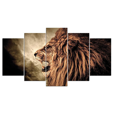 Image of Roaring Lion
